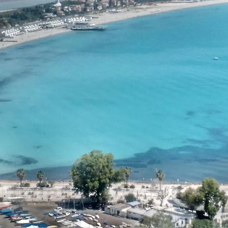 Alfieri B&B Cagliari Buitenkant foto